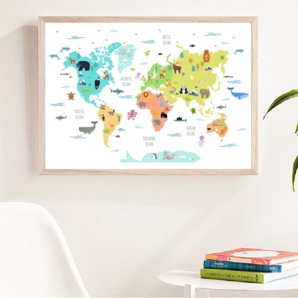 Carte du monde enfant multicolore avec cadre